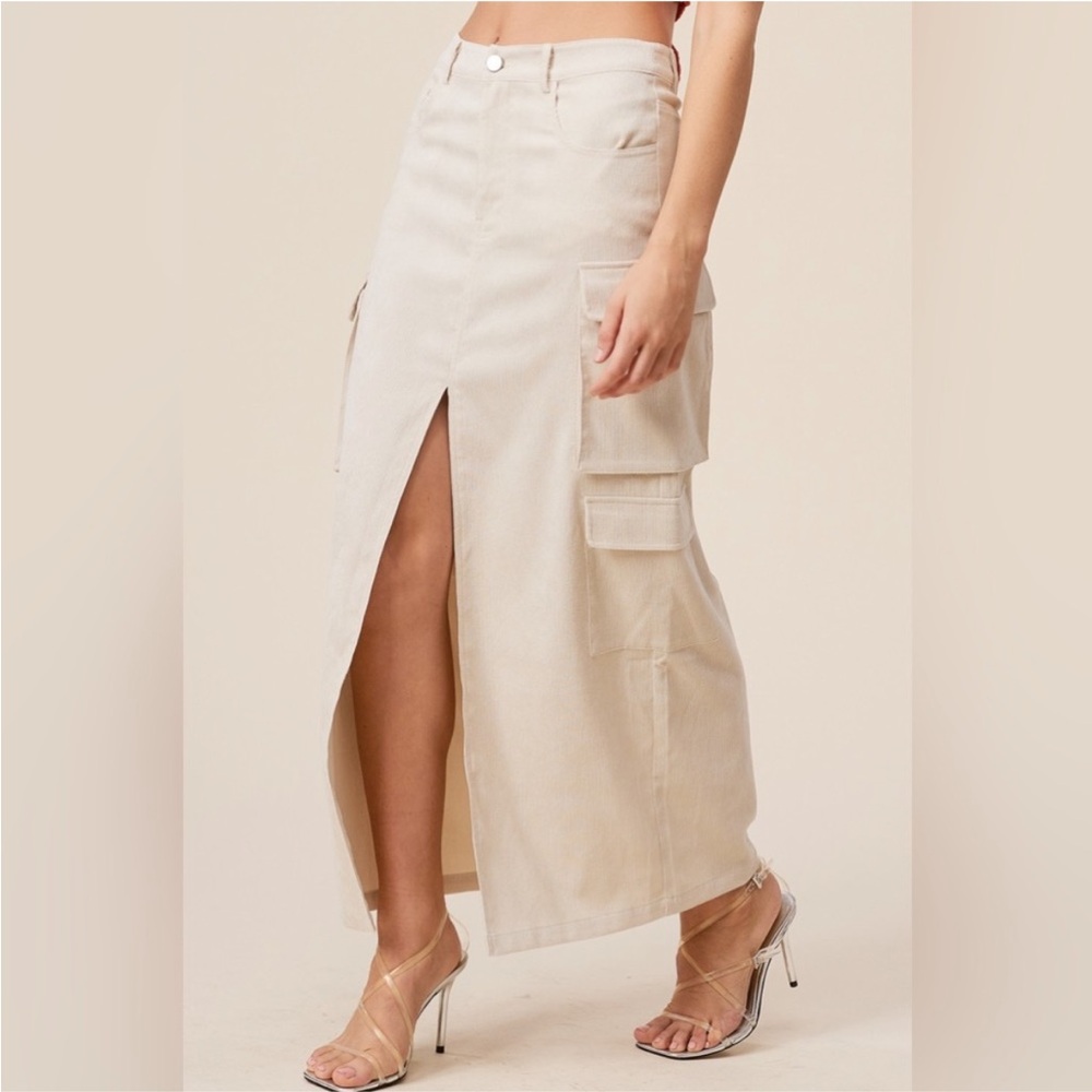 Riley Corduroy Cargo Skirt brand new